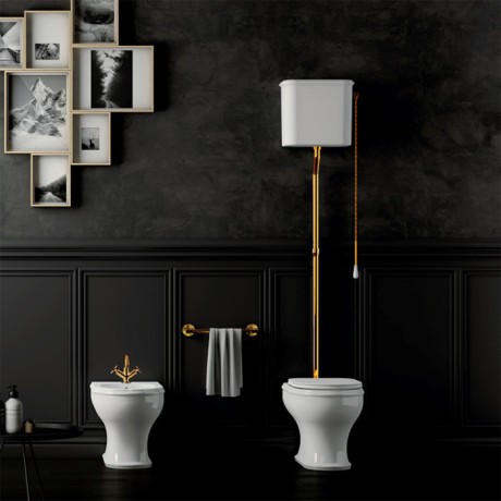CHARME Комплект:унитаз напольный вып.в стену, бачок с высокой трубой и цепочкой золото, БЕЗ КРЫШКИ