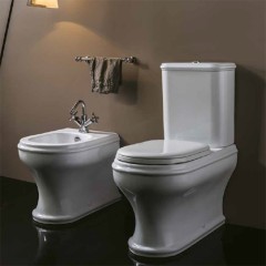 CHARME Комплект:унитаз моноблок вып.в стену, бачок с кнопкой золото, белый БЕЗ КРЫШКИ